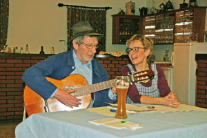 Willhelm Schmolke und Doris Luther unterhielten die Mitglieder mit Gesang und Sketchen